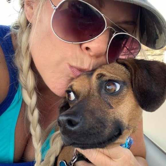 Meet your Posher, Lori - Picture 1 of 1